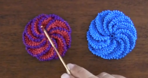 Flor espiral tejida a crochet - Simple Crochet