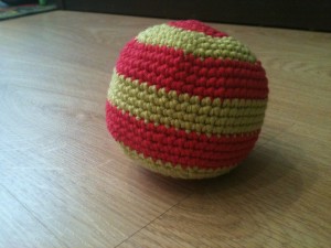pelota a crochet